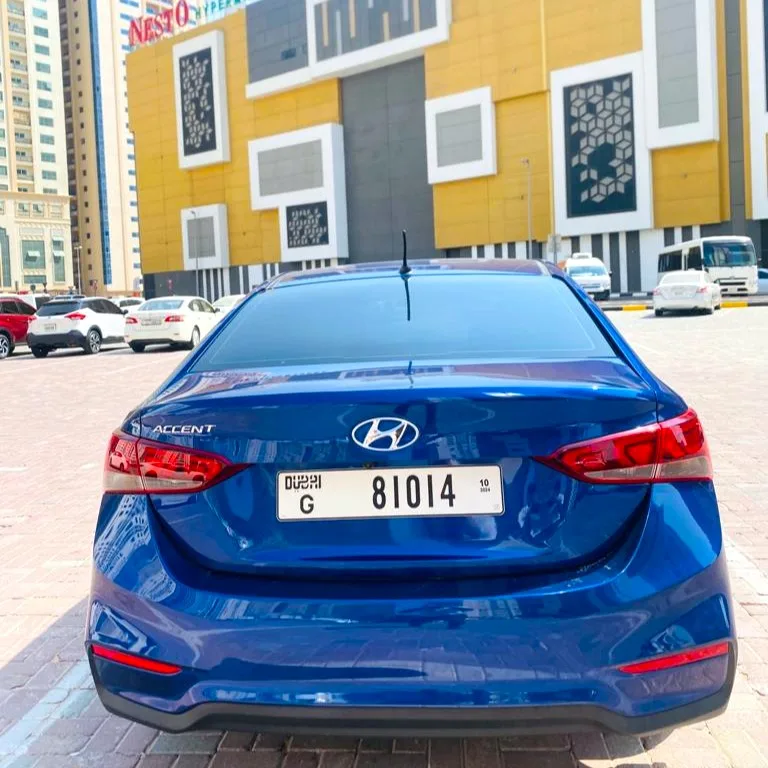 HYUNDAI_ACCENT_2020_BACK_SIDE