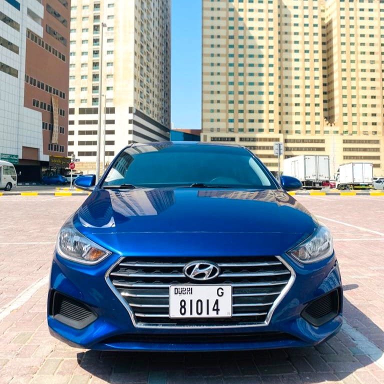 HYUNDAI_ACCENT_2020_FROND_SIDE_1