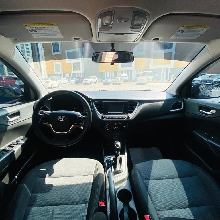 HYUNDAI_ACCENT_2020_INSIDE_1