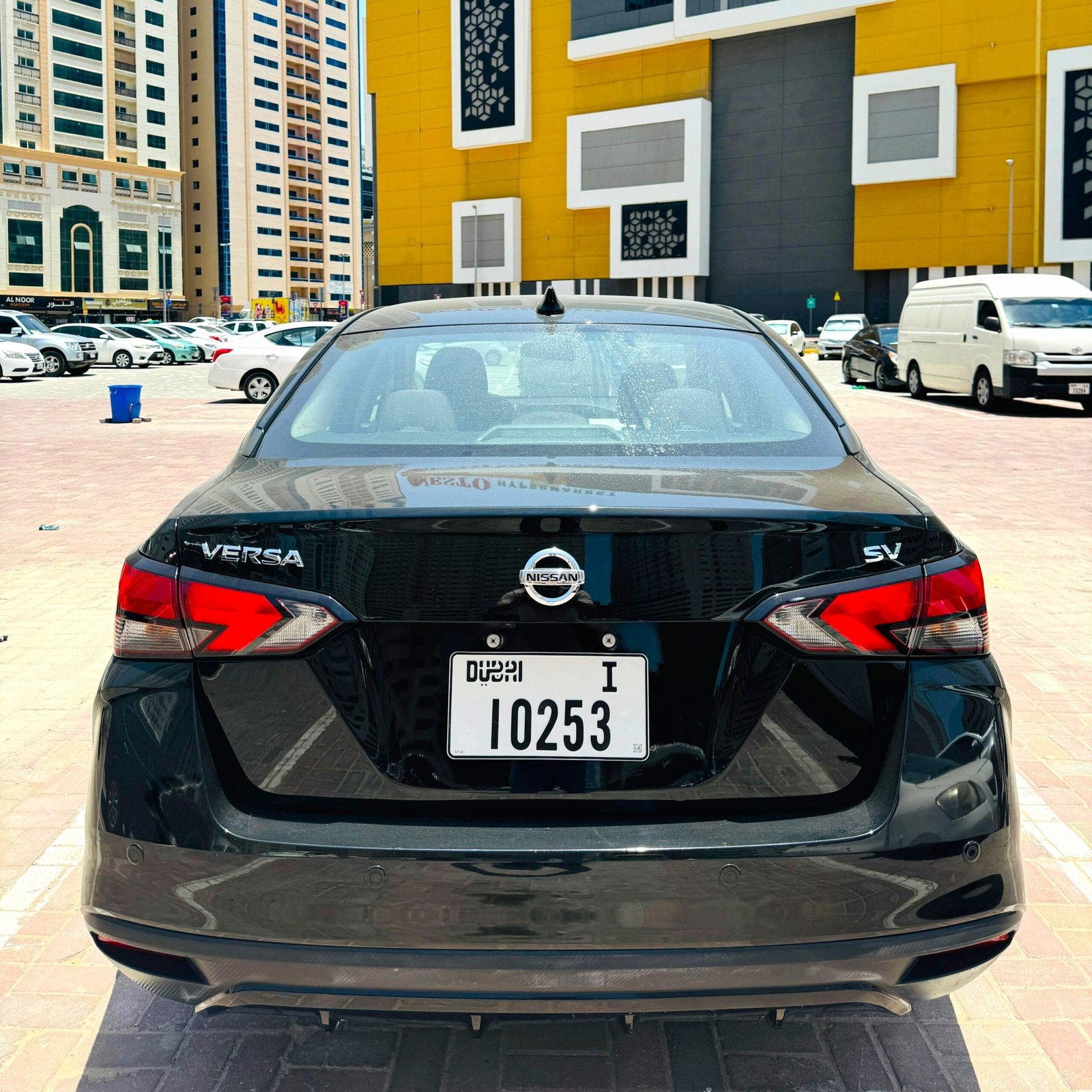 NISSAN_VERSA_2021_BACKSIDE